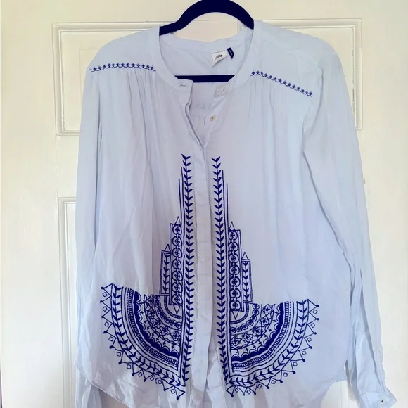 Anthropologie Akemi and Kin embroidered top - Picture 2 of 5